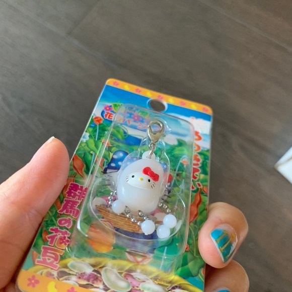 2005 HELLO KITTY RICE CELL CHARM - Picture 5 of 7